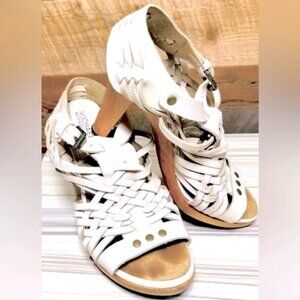 Michael Kors Studded Woven platform beige wood chunky strap US6.5 leather boho